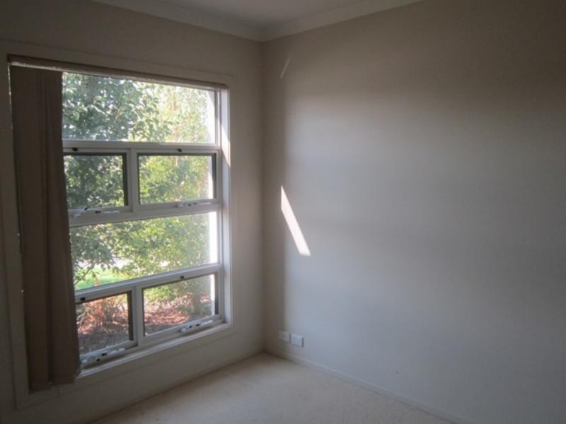 9 Flagstaff Loop, Craigieburn VIC 3064