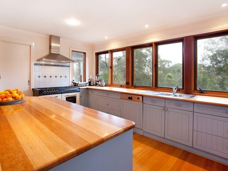 97 Mather Rd, Mount Eliza VIC 3930