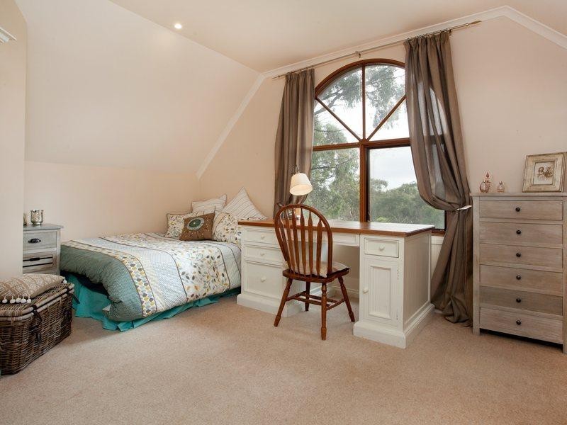 97 Mather Rd, Mount Eliza VIC 3930