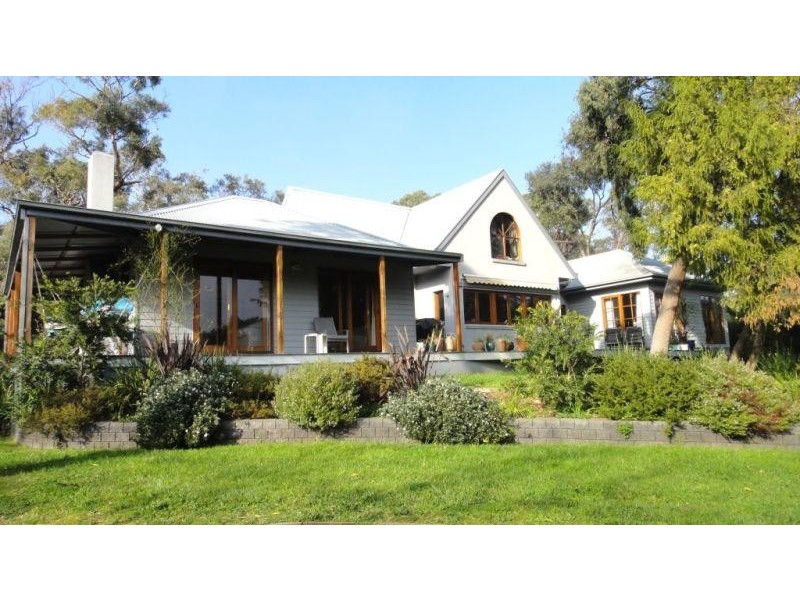 97 Mather Rd, Mount Eliza VIC 3930