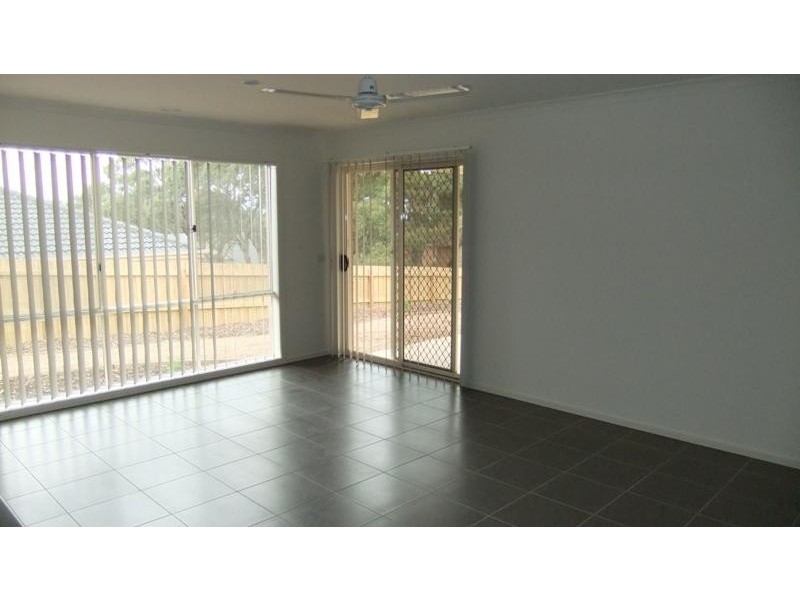 16 Longmire  Ct, Sunbury VIC 3429