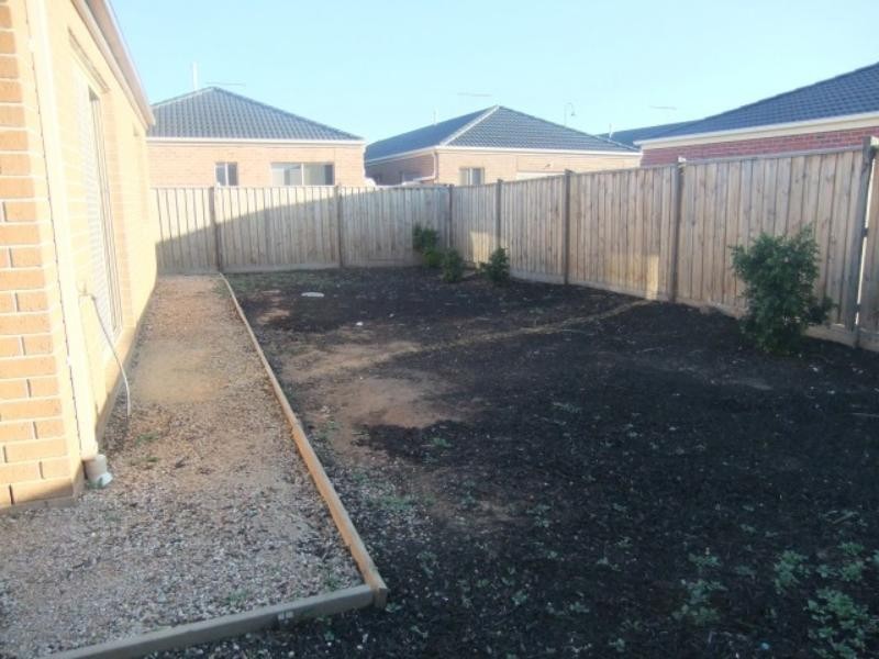 3 Leuca Ave, Brookfield VIC 3338