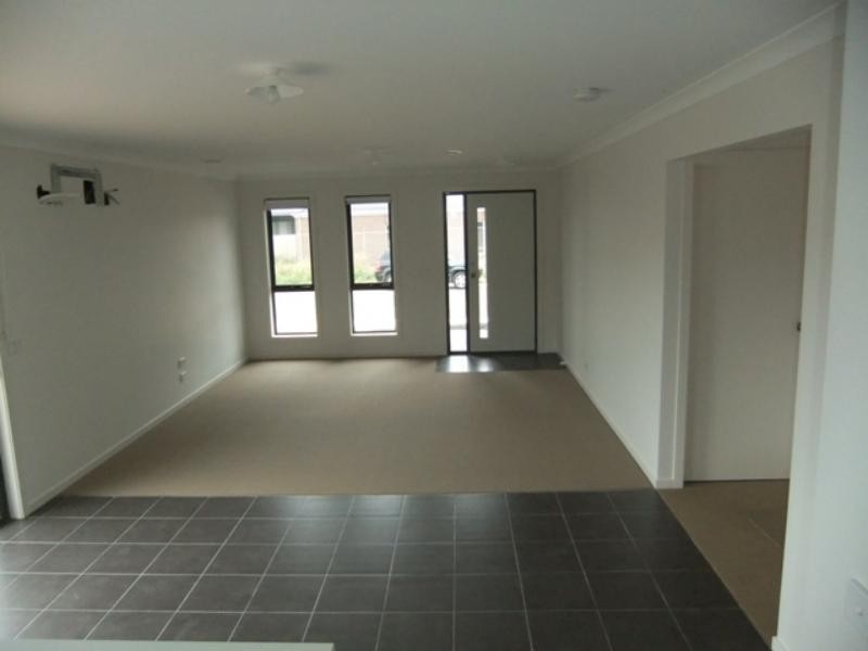 39 Vicky Ct, Point Cook VIC 3030