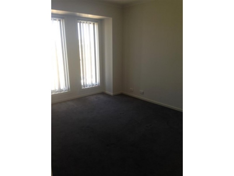 39  Dominion Tce, Truganina VIC 3029