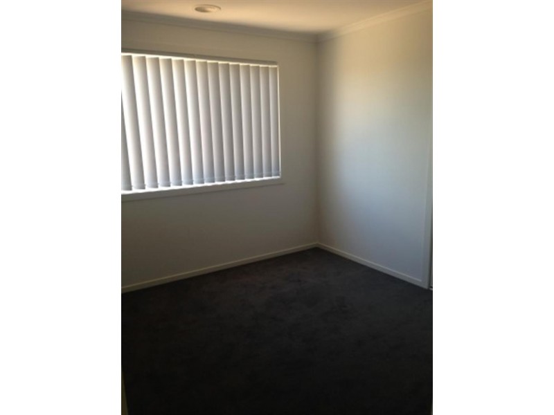 39  Dominion Tce, Truganina VIC 3029