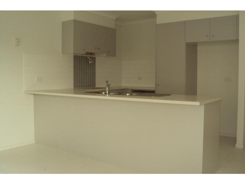 39  Dominion Tce, Truganina VIC 3029