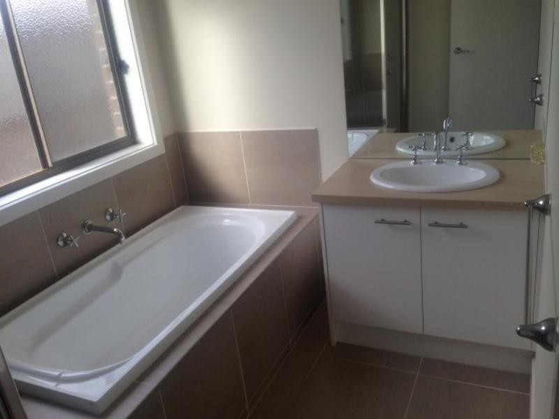 15 St Martins Bvd, Truganina VIC 3029