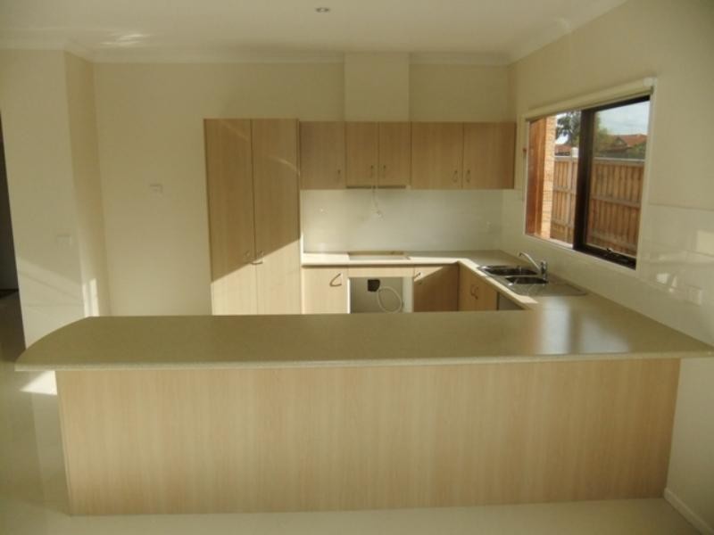 18 Lakefront Mews, Doreen VIC 3754