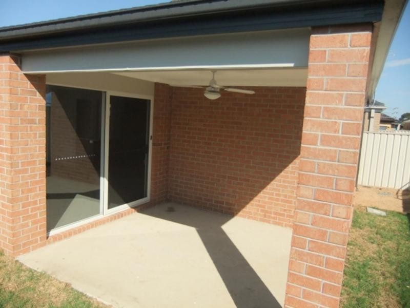 57 Rockpool Rd, Truganina VIC 3029