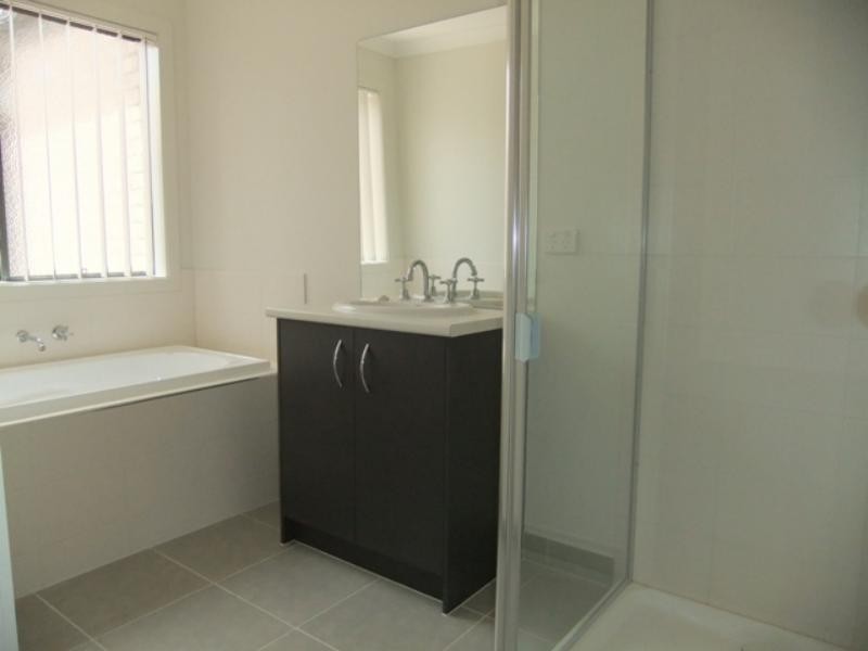 1 Waddywood Ct, Truganina VIC 3029