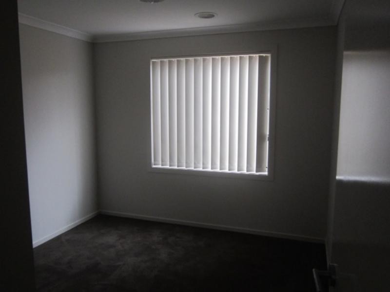 48 Ardenal Cres, Lalor VIC 3075