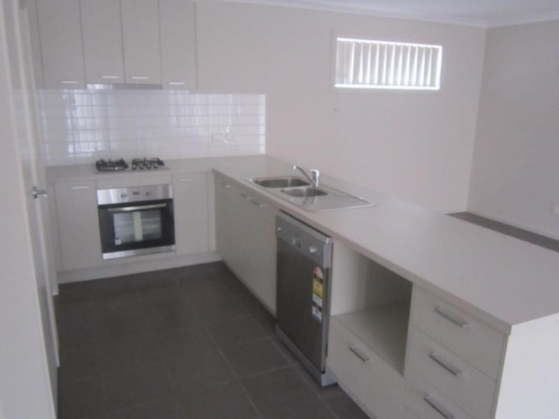 48 Ardenal Cres, Lalor VIC 3075