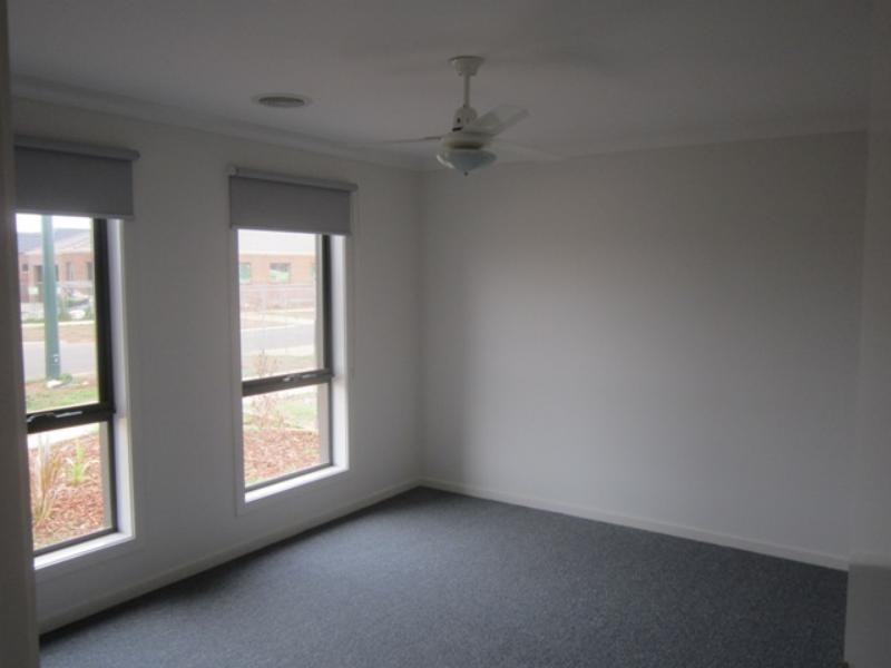 163 Botanica Springs Bvd, Brookfield VIC 3338