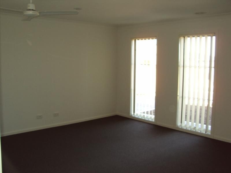 14 Dargo Cres, Doreen VIC 3754