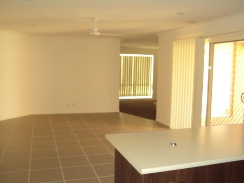 14 Dargo Cres, Doreen VIC 3754