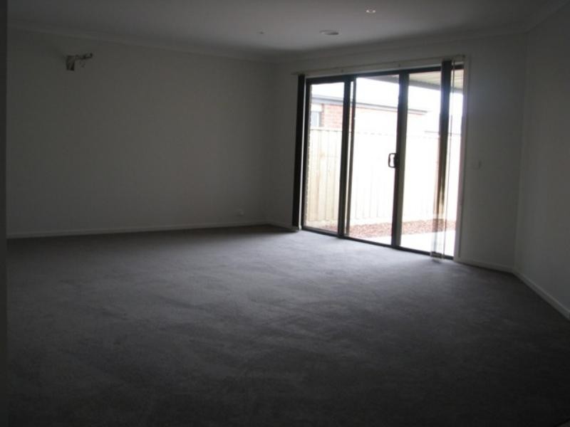 26 Crissa St, Tarneit VIC 3029