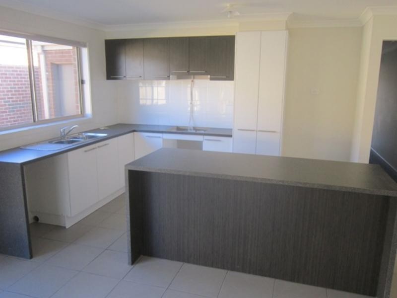 3 Elatus Pl, Brookfield VIC 3338
