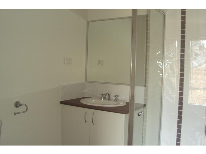 18 Raine Ct, Sunbury VIC 3429