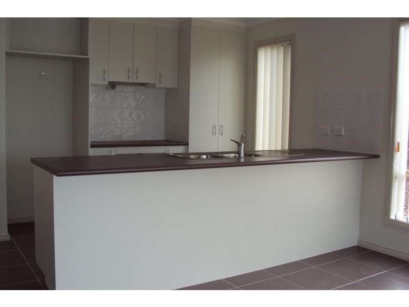 18 Raine Ct, Sunbury VIC 3429