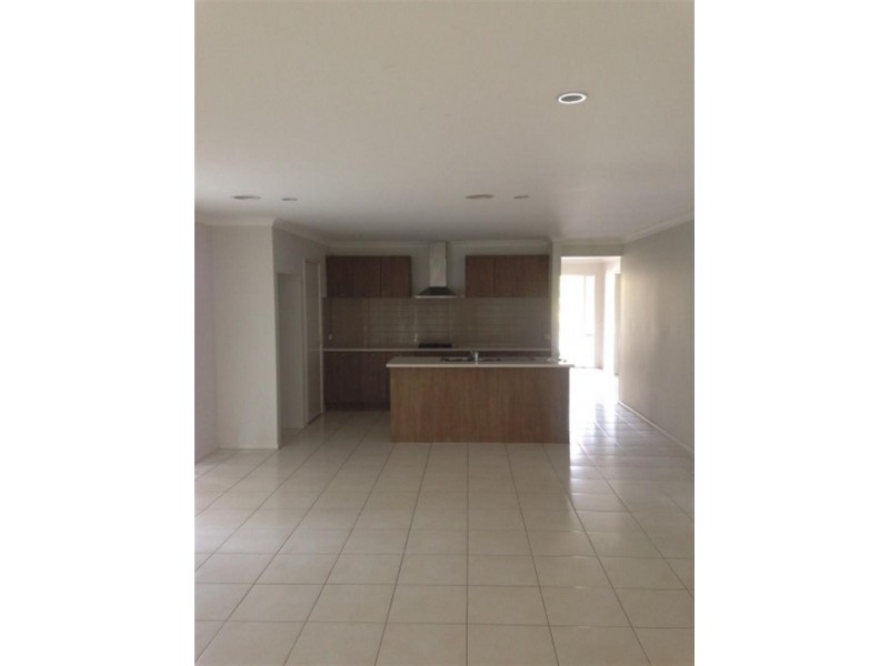 7 Tusmore Rd, Point Cook VIC 3030