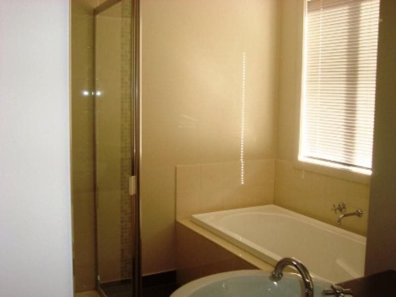 4 Parnell Pl, Truganina VIC 3029