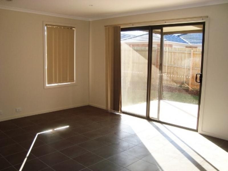 4 Parnell Pl, Truganina VIC 3029