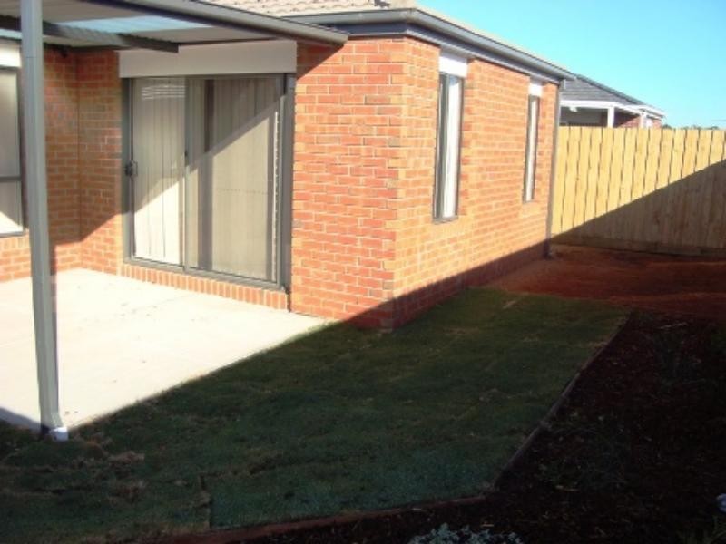 4 Parnell Pl, Truganina VIC 3029