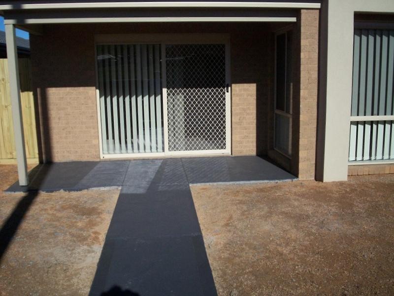 264 The Lakes Bvd, South Morang VIC 3752