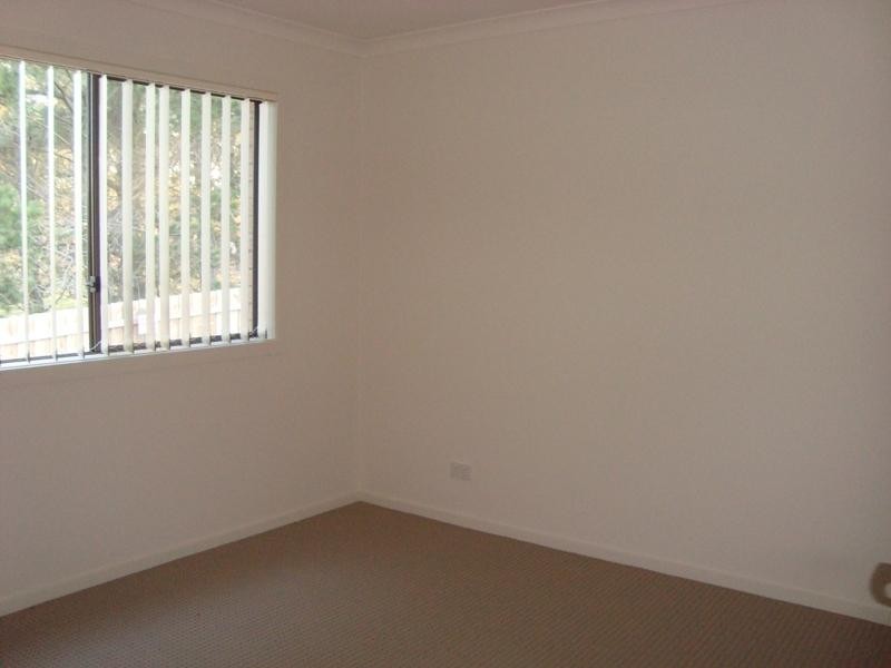 24 Baggygreen St, Sunbury VIC 3429