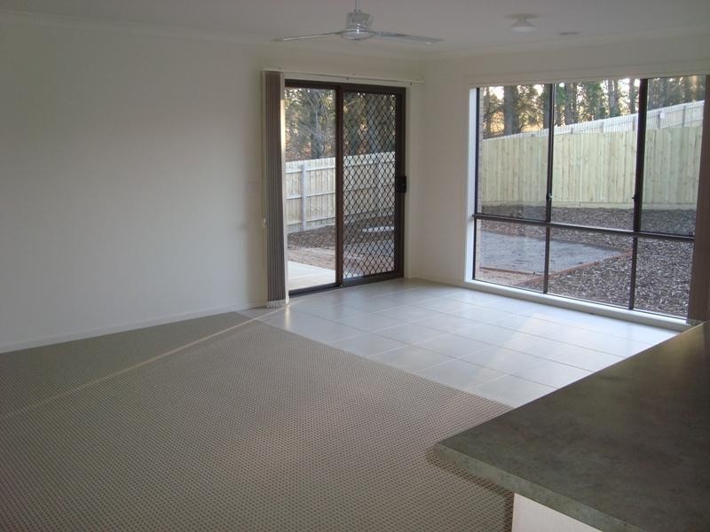 24 Baggygreen St, Sunbury VIC 3429