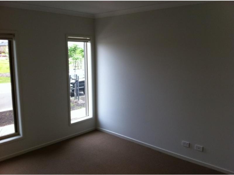 15 Edge  View, Point Cook VIC 3030