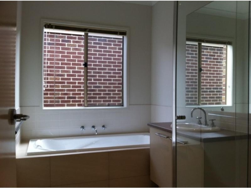 15 Edge  View, Point Cook VIC 3030