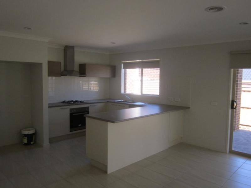 23 Lythrum St, Doreen VIC 3754