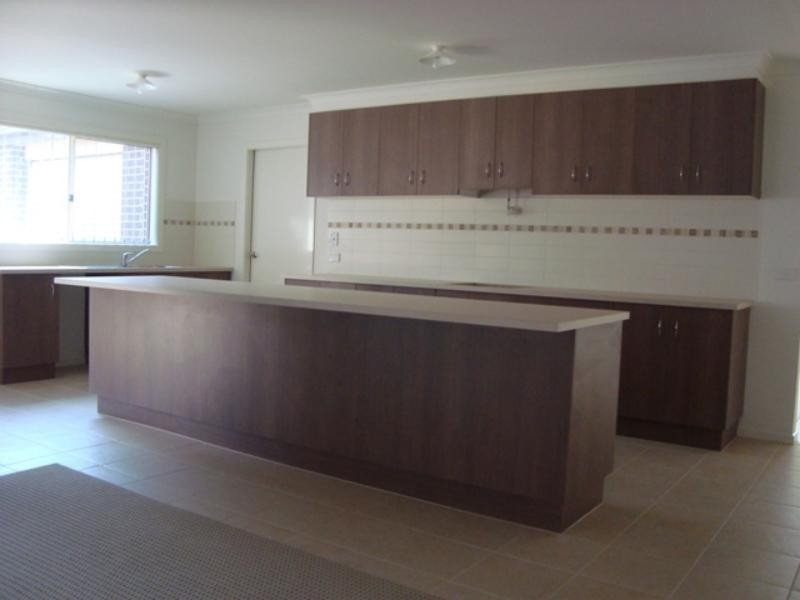 9 Blue Jay Cres, Tarneit VIC 3029