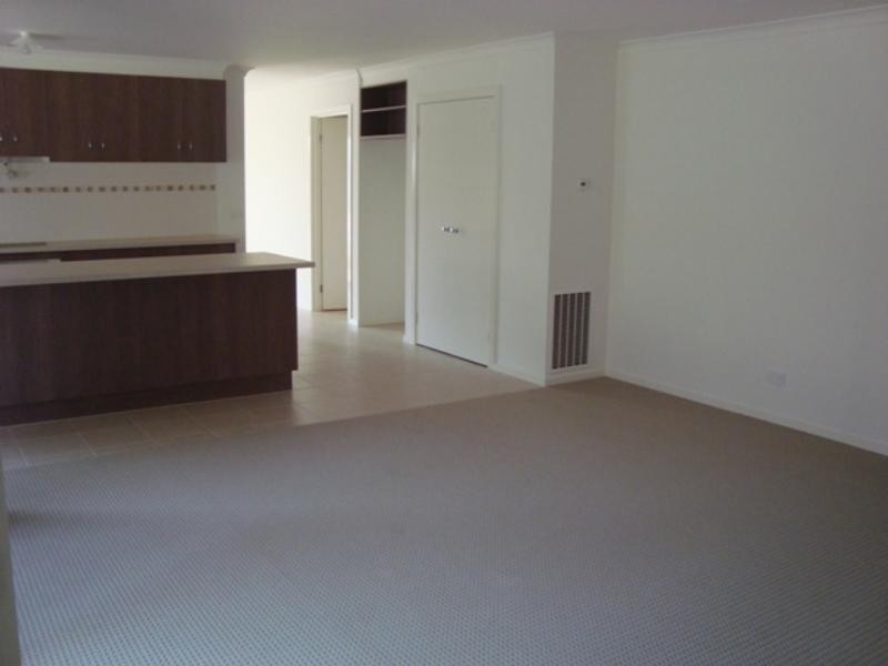 9 Blue Jay Cres, Tarneit VIC 3029