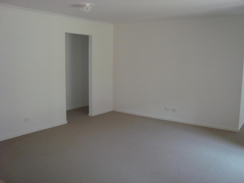 9 Blue Jay Cres, Tarneit VIC 3029