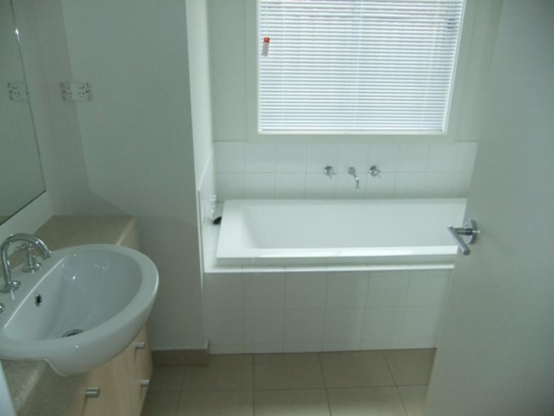 50 Moorookyle Ave, Tarneit VIC 3029