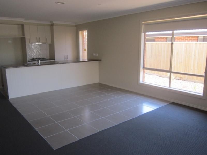 77 Sarissa St, Lalor VIC 3075