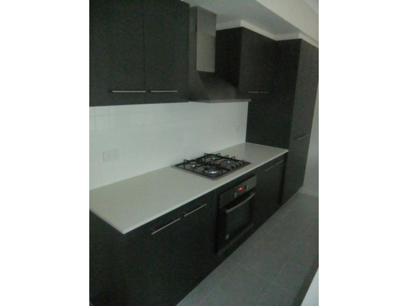 37 Daymar Cct, Craigieburn VIC 3064