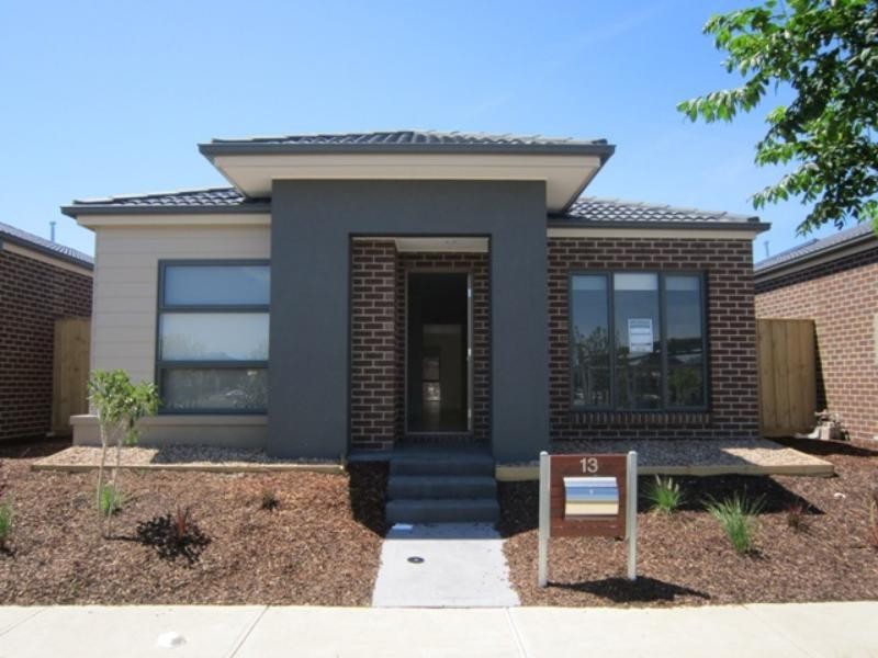 13 Edge View, Point Cook VIC 3030