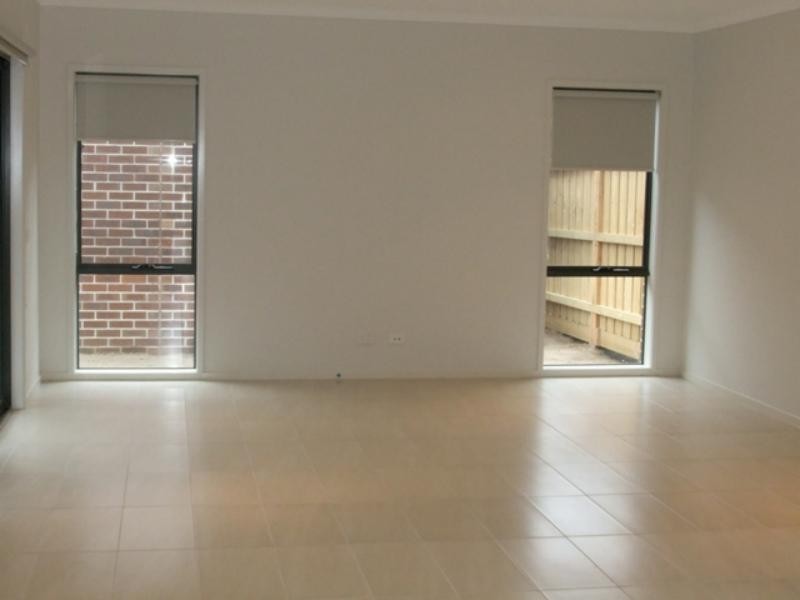 13 Edge View, Point Cook VIC 3030