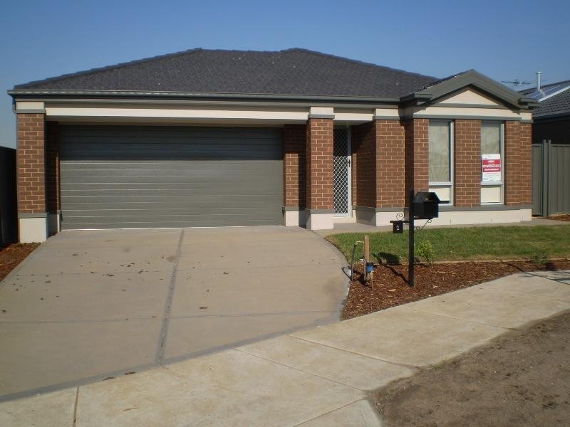 2 Penhurst Pl, Deer Park VIC 3023
