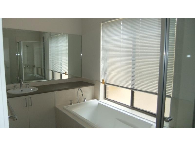 202 Reservoir Rd, Sunbury VIC 3429