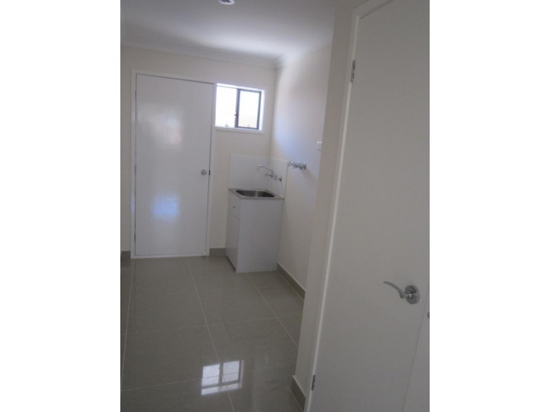 144 Phillip Dr, Sunbury VIC 3429