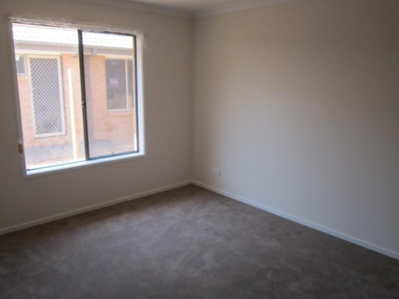 4 Hadlow Ct, Sunbury VIC 3429