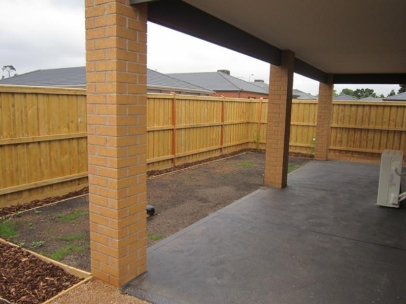 9 Bassetts  Ct, Doreen VIC 3754