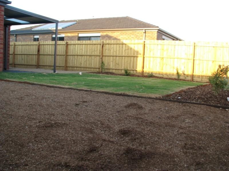 6 Zoe Pl, Truganina VIC 3029