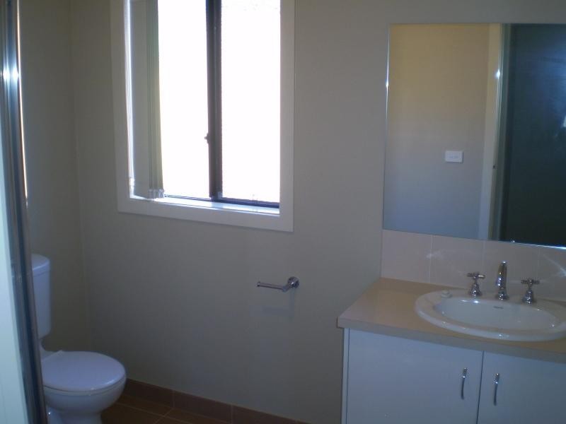 9 Mallard Cl, Williams Landing VIC 3027