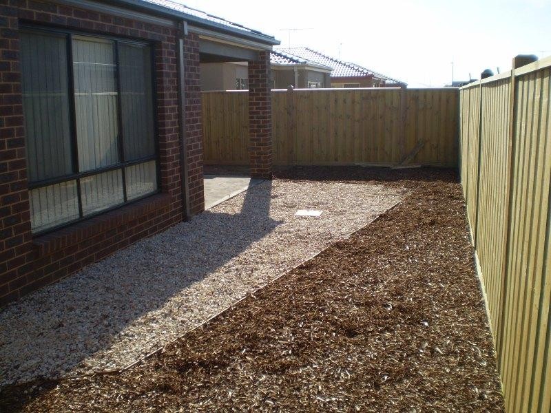 9 Mallard Cl, Williams Landing VIC 3027