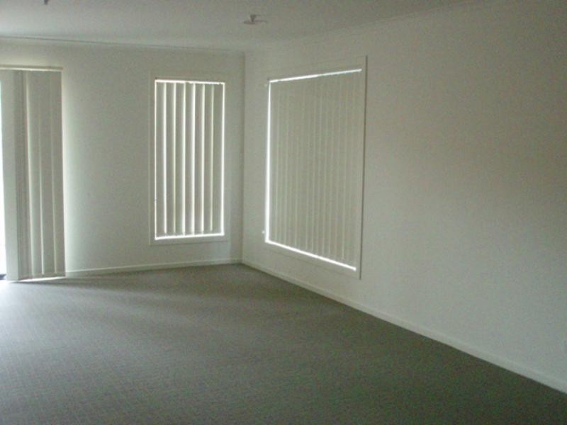 224 The Lakes Bvd, South Morang VIC 3752